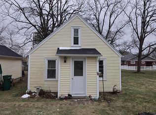 2166 E Bradley St, Beloit, WI 53511