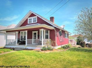 201 Reeves Ave, Fairmont, WV 26554