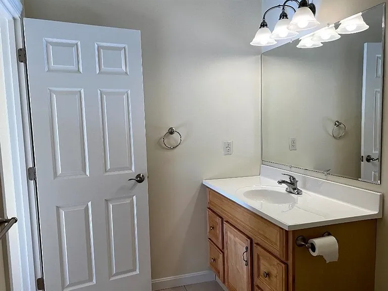 207 John Scott Blvd #B — Photo 12