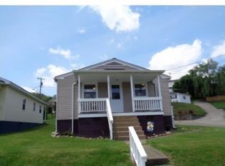 107 Garnett Dr, Dunbar, WV 25064