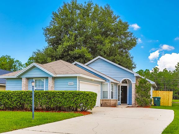 2nd image of 2853 Sutton Estates Cir N