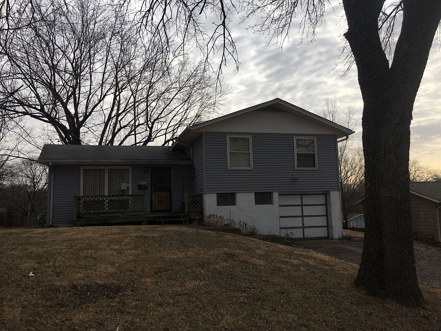 1st image of 4915 E 41st Ter