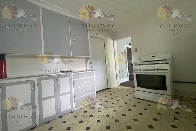 275-277 Glenwood Ave #2 — Photo 6