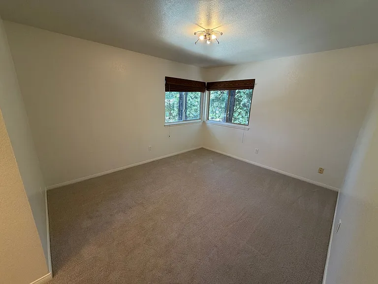 3715 Tallyho Dr #140 — Photo 11