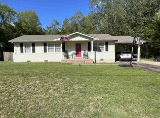565 Walnut St, Savannah, TN 38372