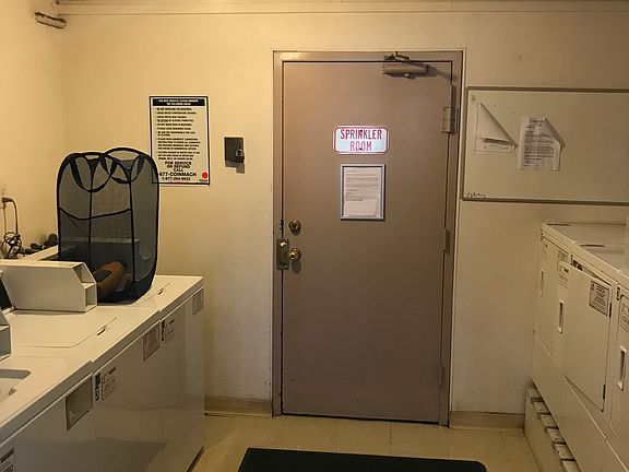 5th image of 346-348 Trenton Ave