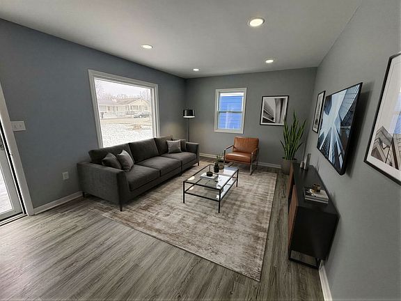 5th image of 172 N Jackson Ave