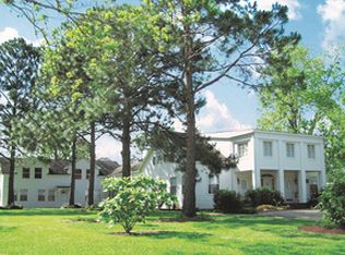 206 S 15th St, West Columbia, TX 77486