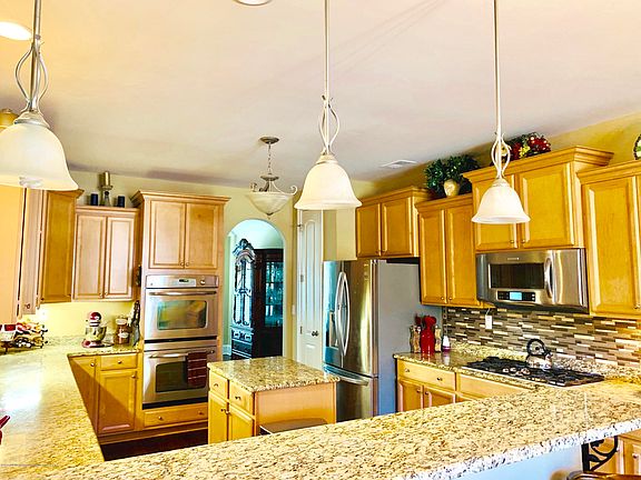 2nd image of 4938 Shinault Ln