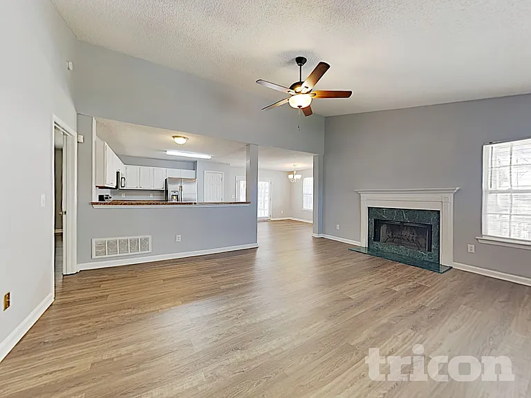 38 Coachmen Ct — Photo 2