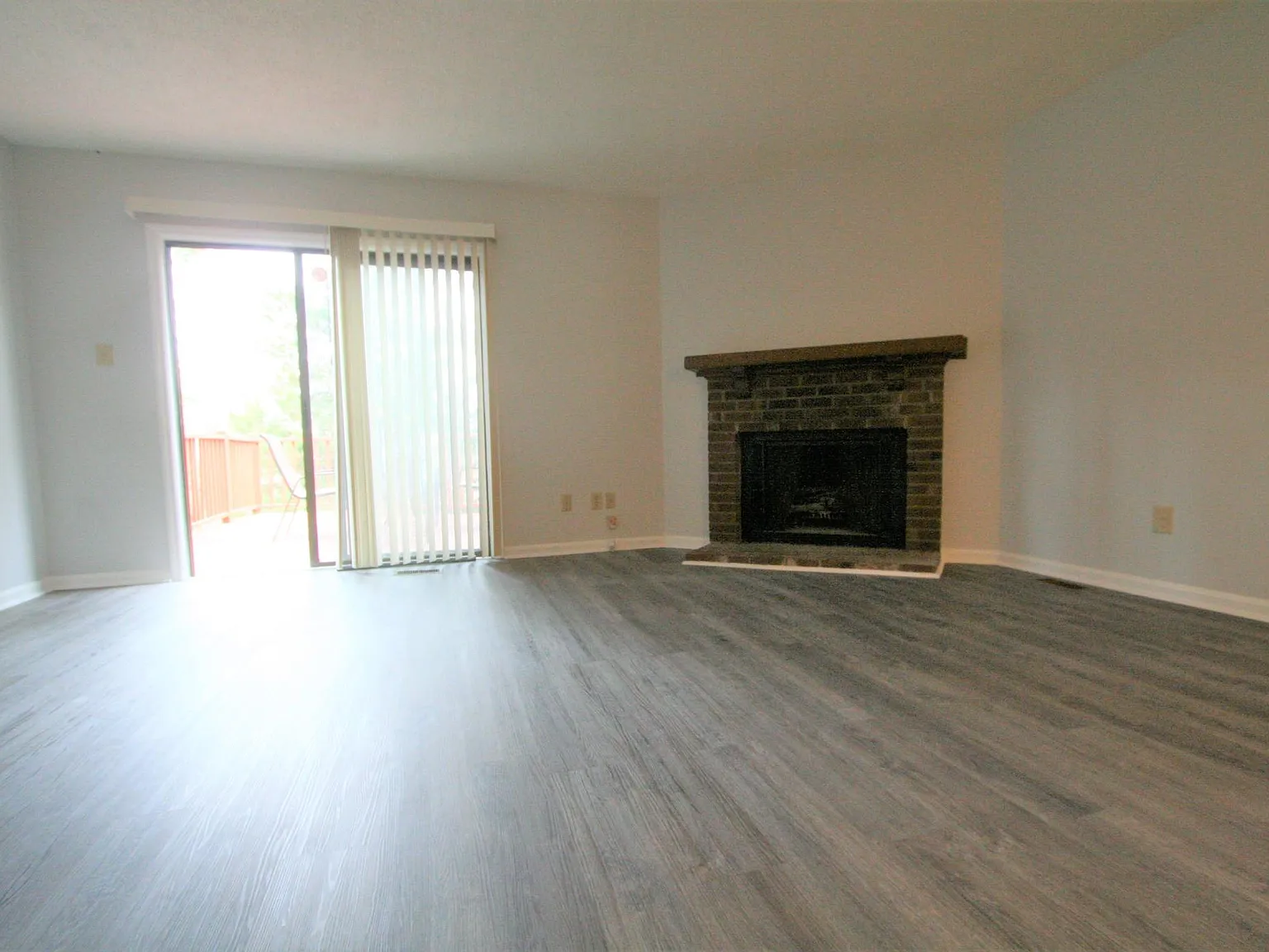 2 bed, 2.5 bath, 1188 sqft, $1,625 — Photo 4