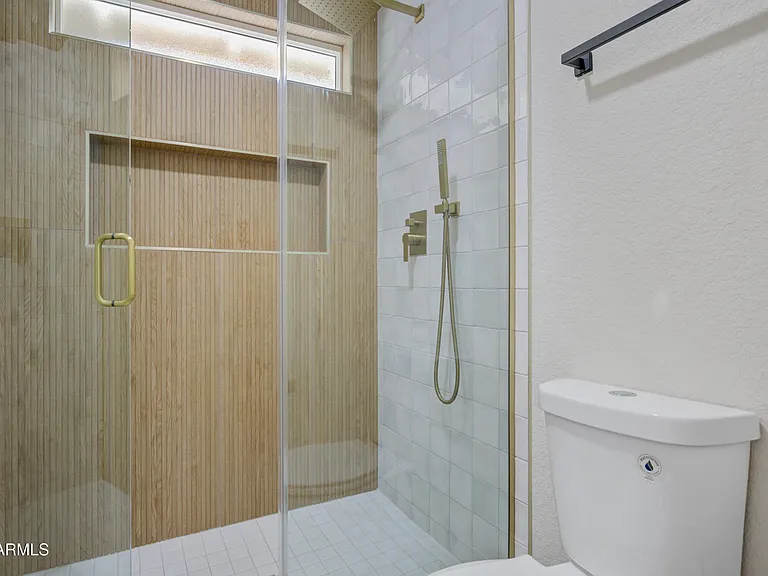 6863 E Kelton Ln — Photo 20