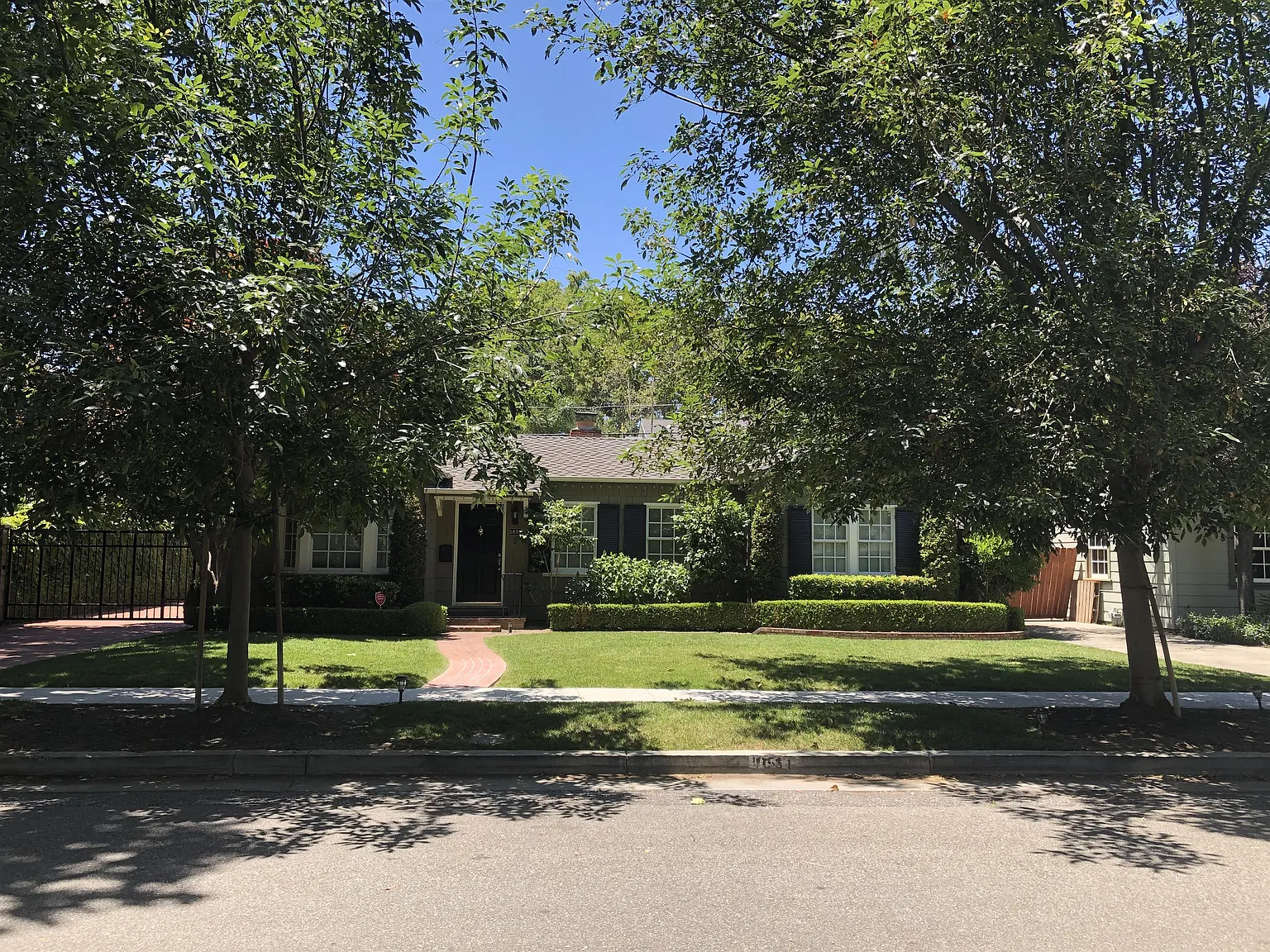 1051 Cherry Avenue - 1 — Photo 4