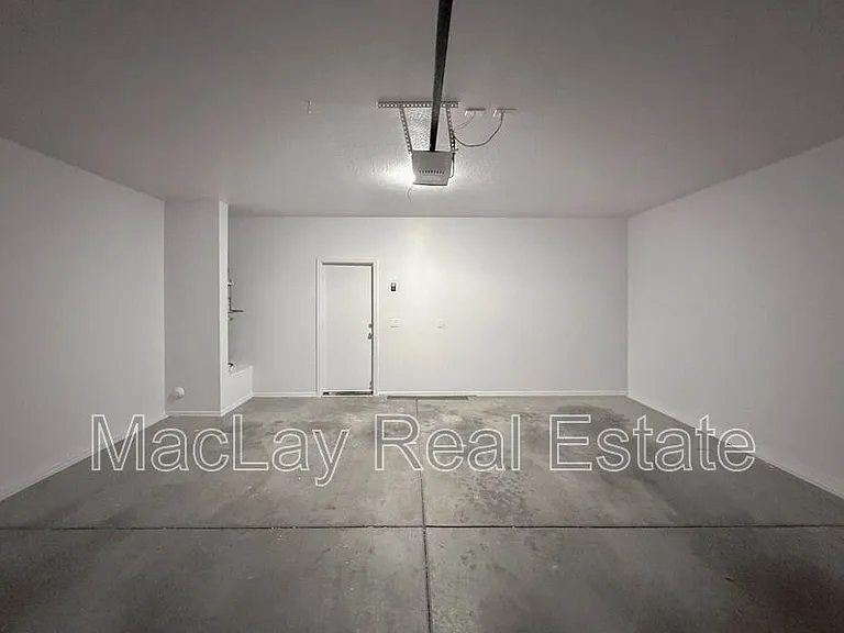 5216 W Albeniz Pl — Photo 23
