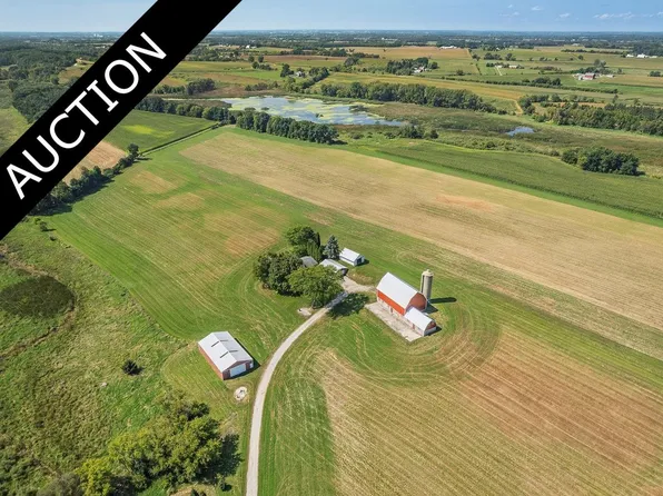 N6155 Wren Rd, Beaver Dam, WI 53916