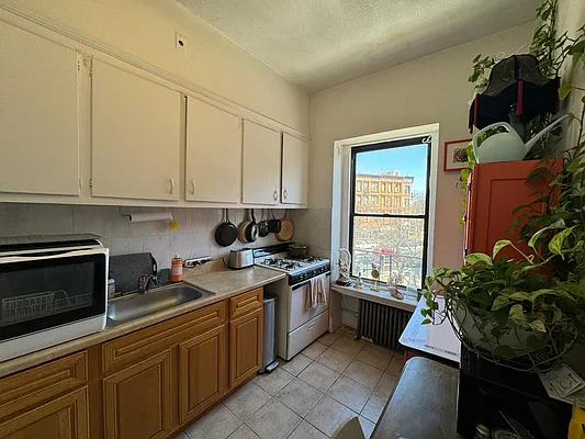 Rented by Pear NYC LLC | media 17