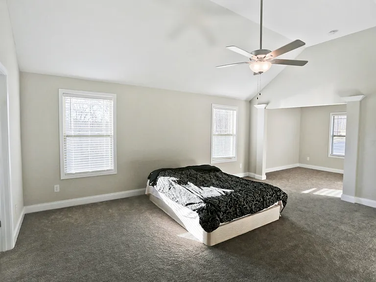 1076 Black Oak Cir — Photo 15