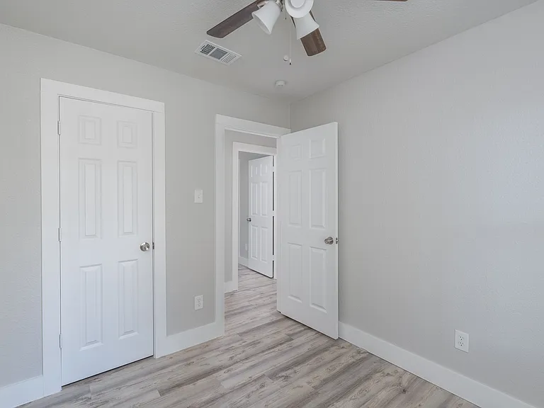 5914 Asbury Ave #A — Photo 4