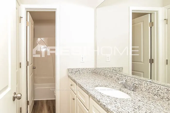19 Winchester Ave — Photo 14