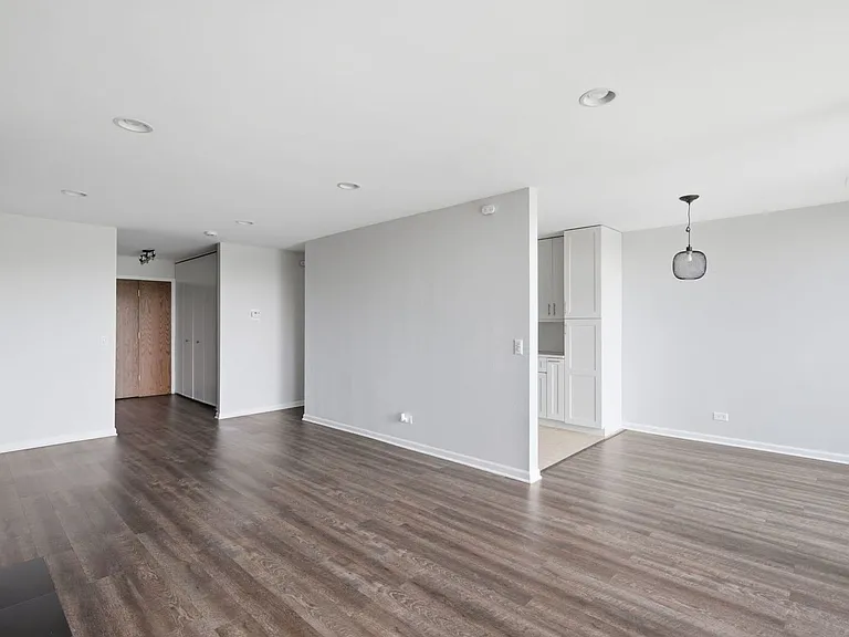 5950 Oakwood Dr #4A — Photo 6