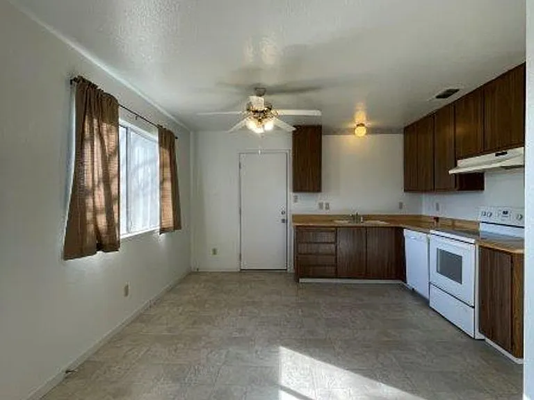 9262 Terra Linda Dr — Photo 5