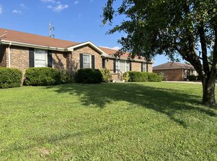 813 Prescott Dr, Clarksville, TN 37042