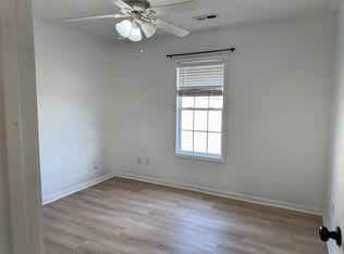 7108 Thurgood Rd, Wilmington, NC 28411