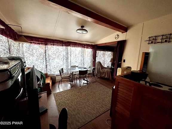 5th image of 99 Lakeside Dr