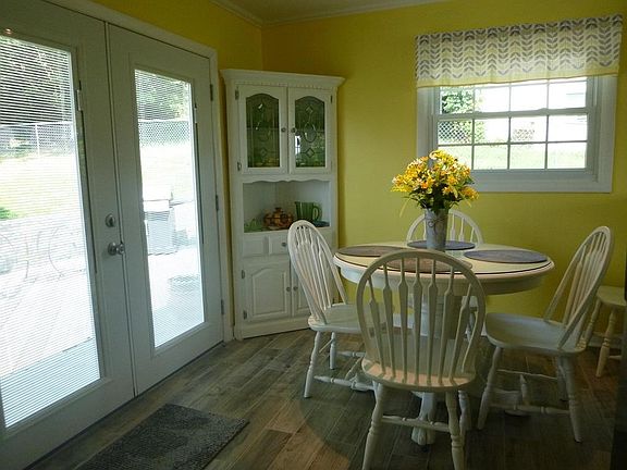 4th image of 409 Anngea Ln