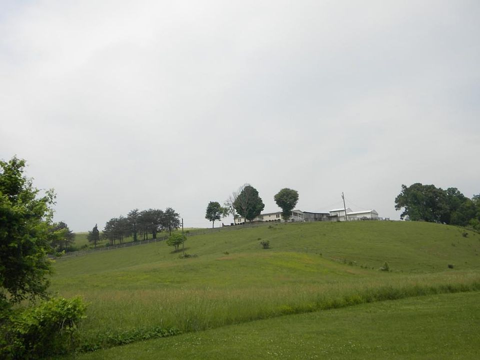2nd image of 2055 Brown Springs Rd