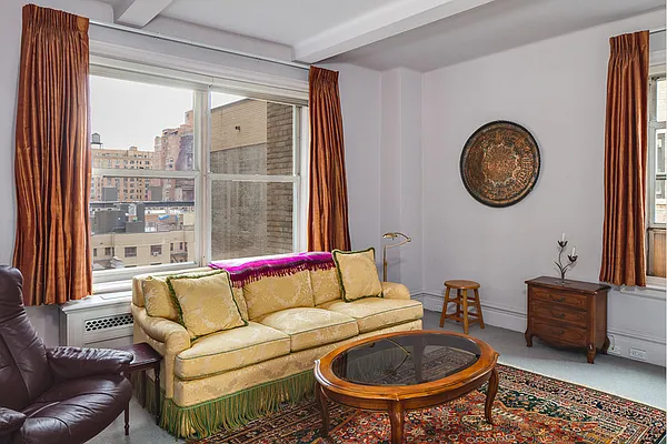 Sold by Stribling | media 15