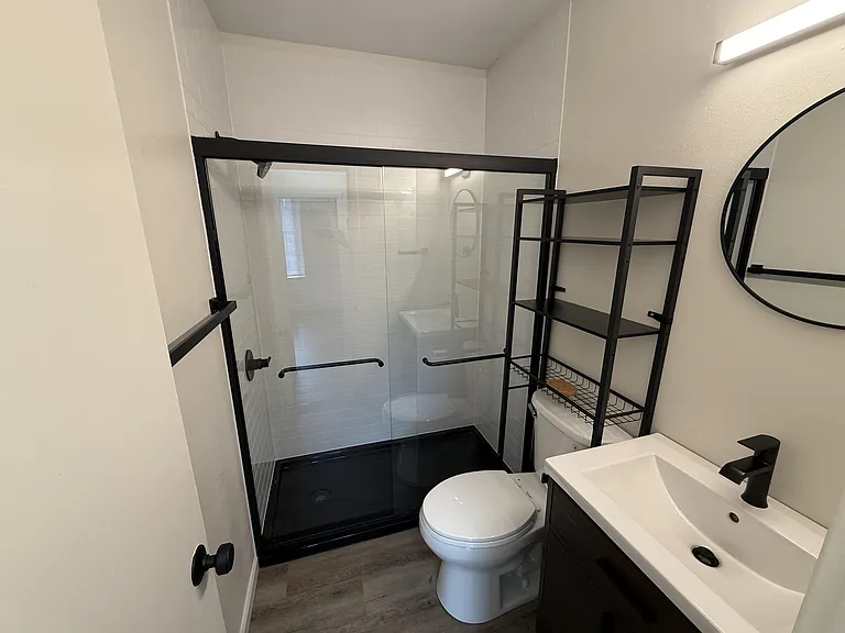 123 E Iowa Ave #3 — Photo 7