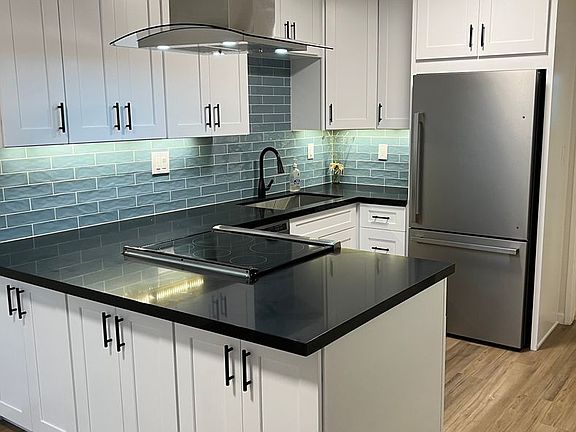4th image of 792-798 E Bonita Ave #792