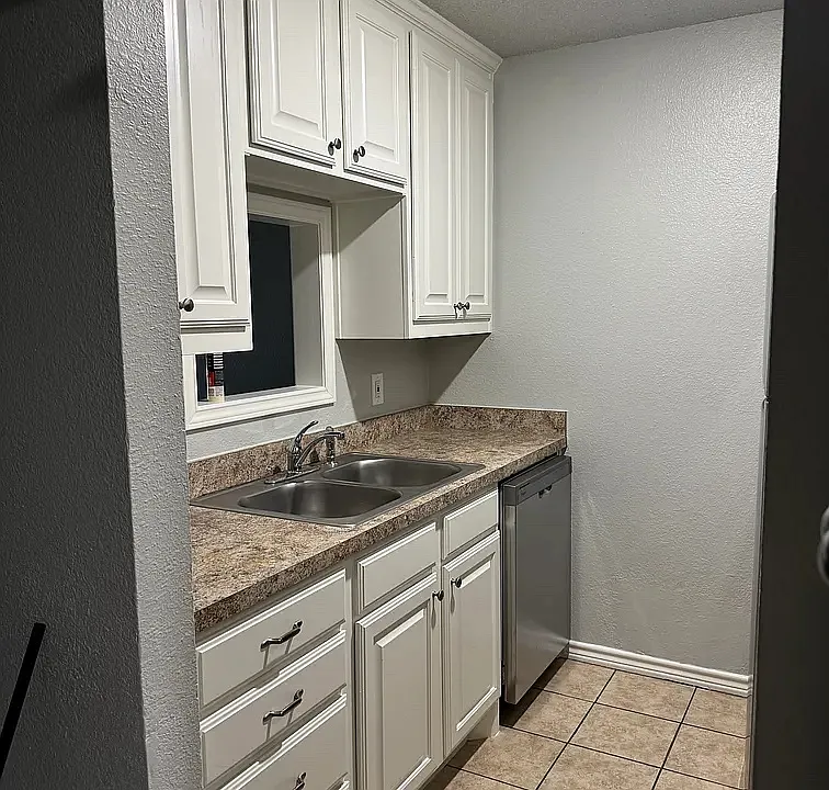 302 Cates Dr #308