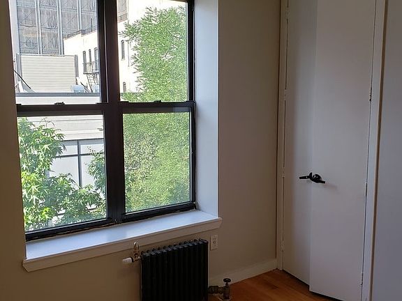 4th image of 246 Pacific St #4H
