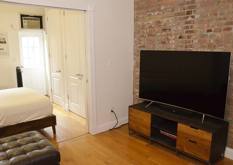 1st image of 245 Mulberry St APT 14