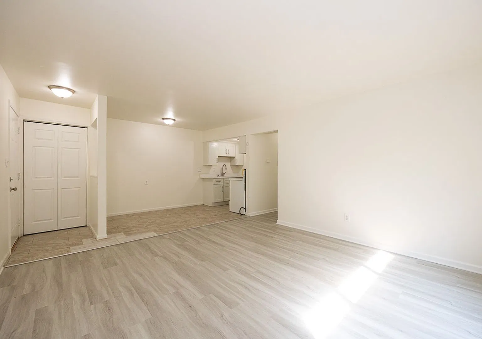 22330 W Warren - 22330 W Warren Ave LLC — Photo 3