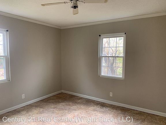 3rd image of 2512 Mary Jane Dr