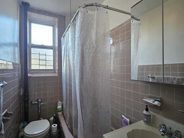 44 Quentin Road image 9 of 19