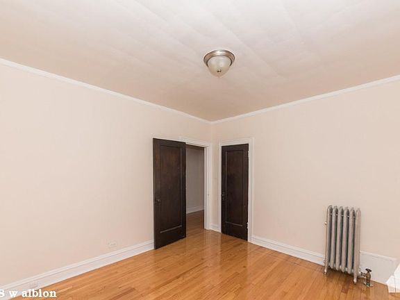 5th image of 1708 W Albion Ave #1516