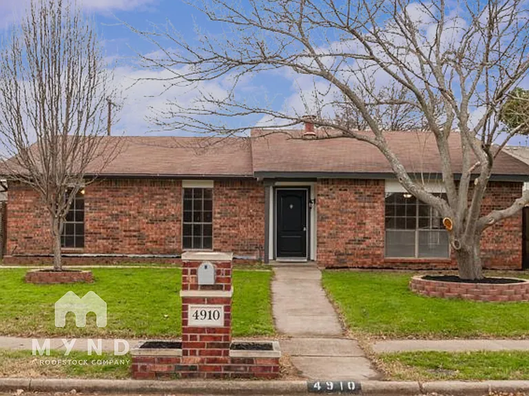 4910 Red River Ct — Photo 1