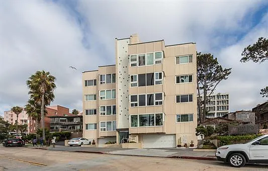 1039 Coast Blvd #E — Photo 11
