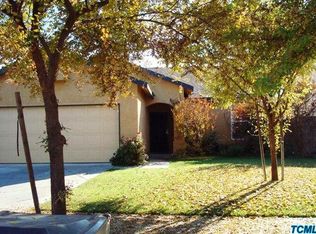 733 W Anissa St, Farmersville, CA 93223