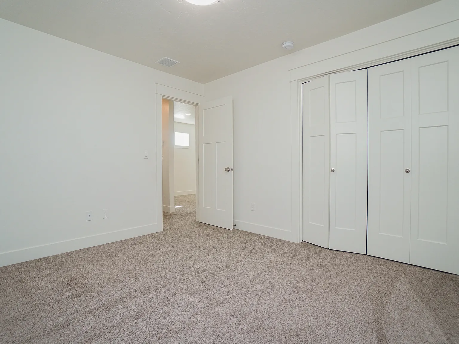 2025 East Presidential Drive - 1 — Photo 3