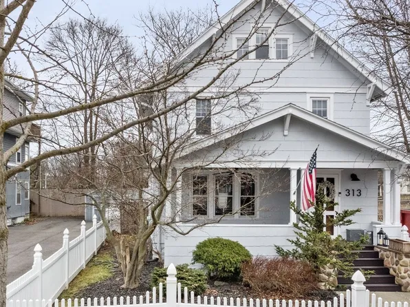 313 Grant Ave, Endicott, NY 13760