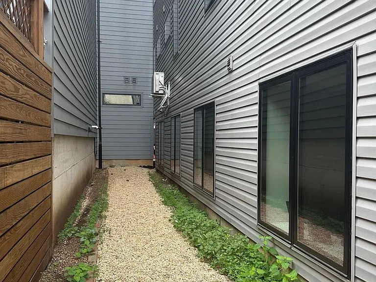 938 New Market St #103 — Photo 12