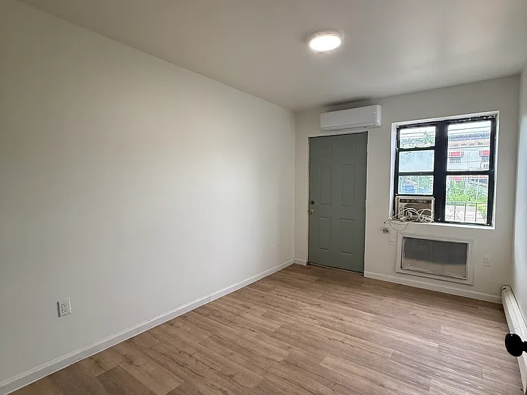 1664 Prospect Pl #1 — Photo 6