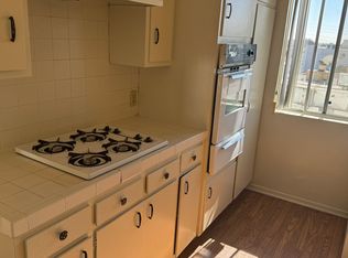 1410 S Barrington Ave APT 8, Los Angeles, CA 90025