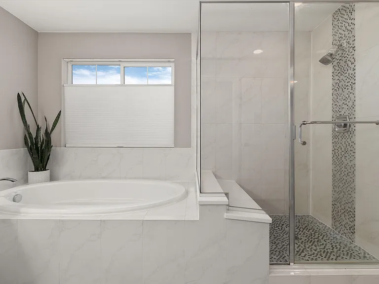10045 Tall Oaks St — Photo 36
