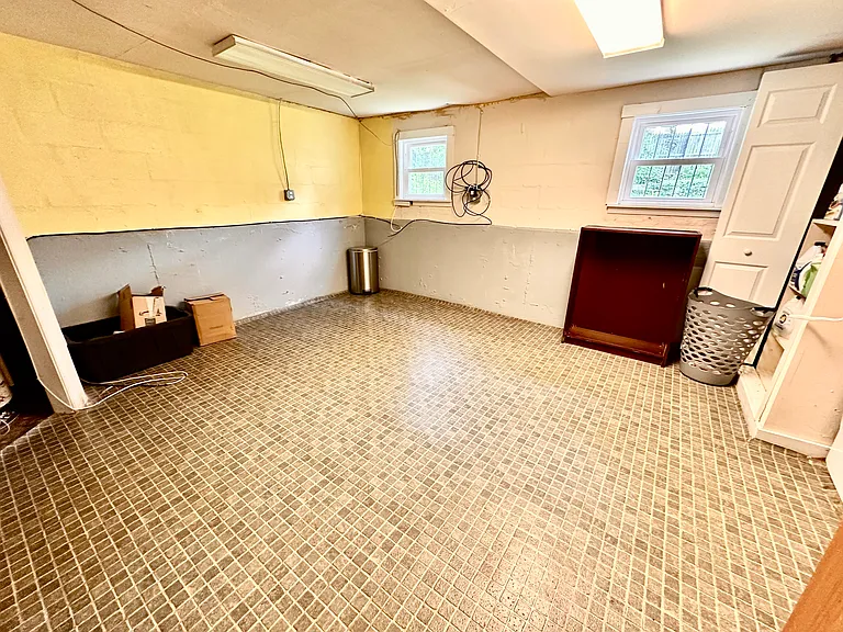 8730 Wissahickon Ave — Photo 10